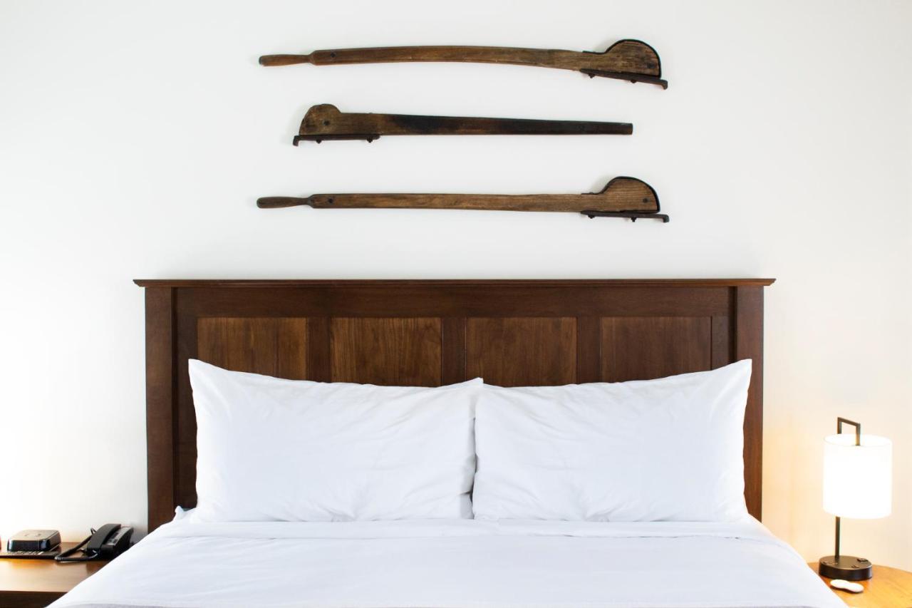 Hotel Millwright Amana Esterno foto